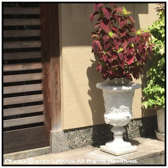 洋風 石造 花鉢 ガーデンオブジェ 