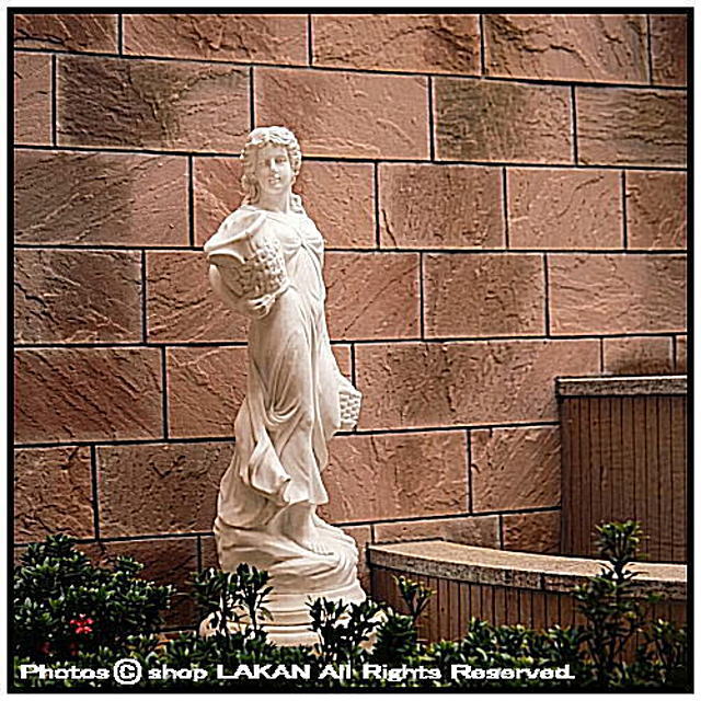 ガーデン 大型 花かごの少女像  