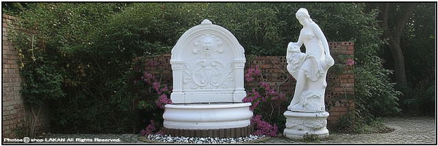 ライオンアーチ 石造 イタリア 噴水 